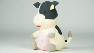 クララ 乳房強調